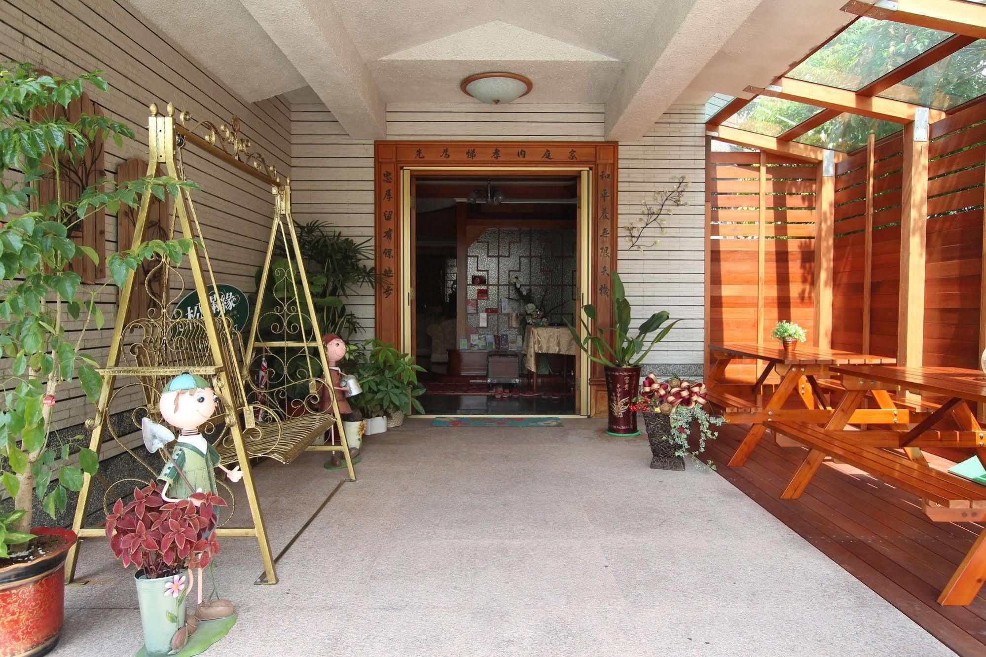 ไพน์ วิลลา Apartment หลัวตง ภายนอก รูปภาพ