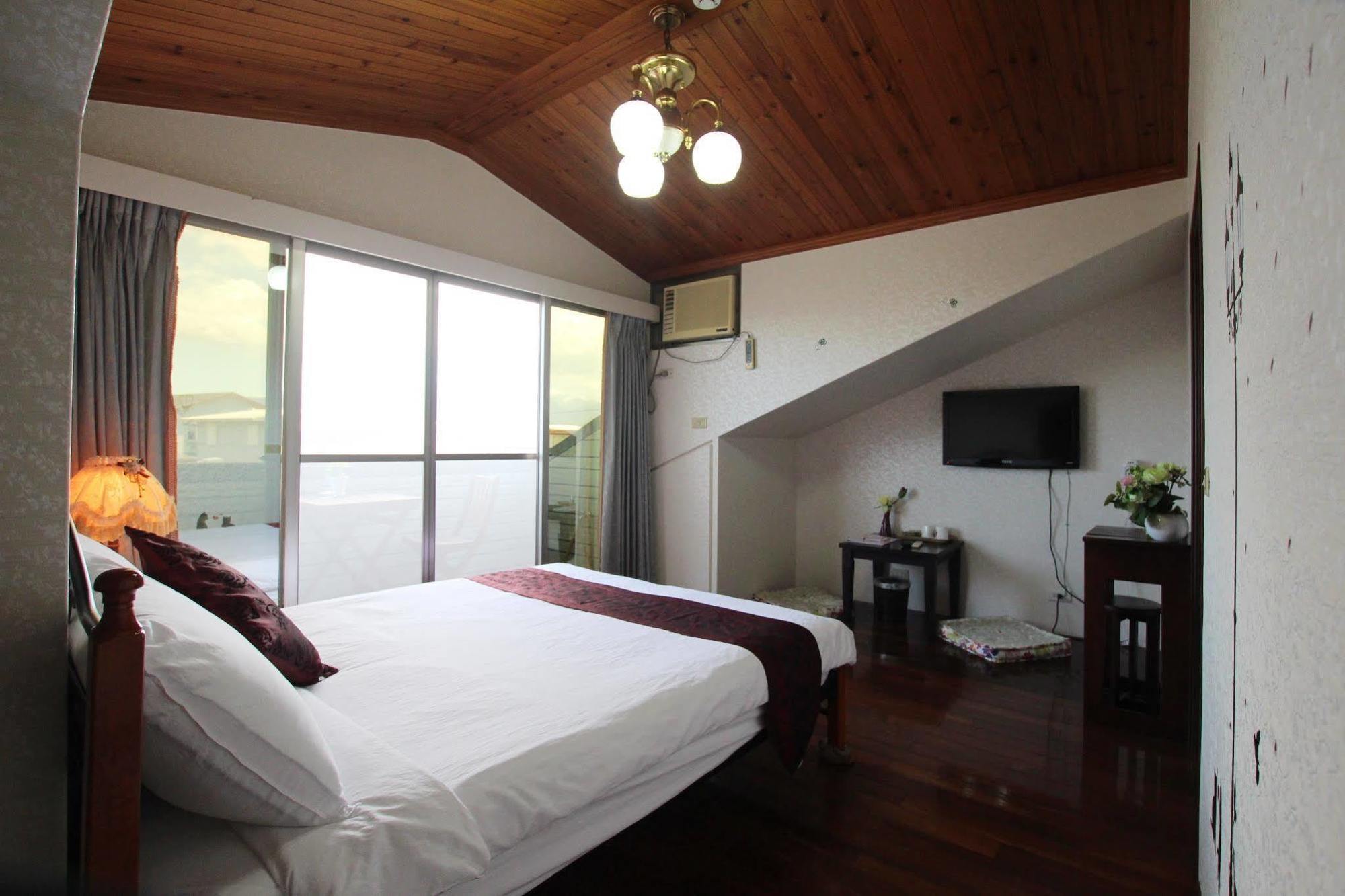 ไพน์ วิลลา Apartment หลัวตง ภายนอก รูปภาพ