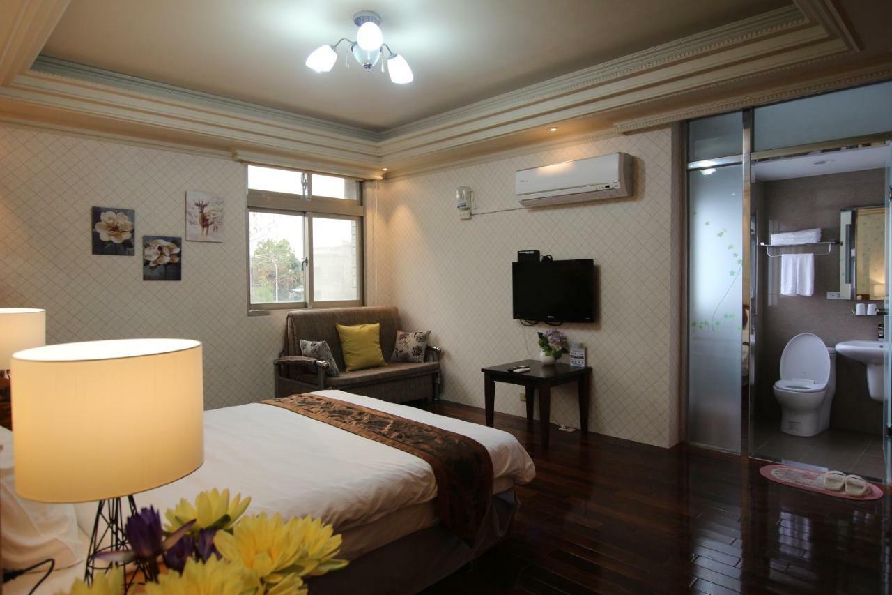 ไพน์ วิลลา Apartment หลัวตง ภายนอก รูปภาพ