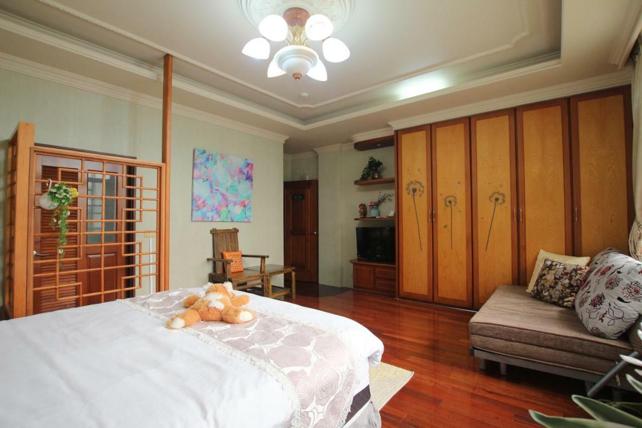 ไพน์ วิลลา Apartment หลัวตง ภายนอก รูปภาพ
