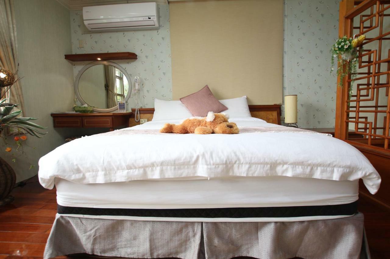 ไพน์ วิลลา Apartment หลัวตง ภายนอก รูปภาพ