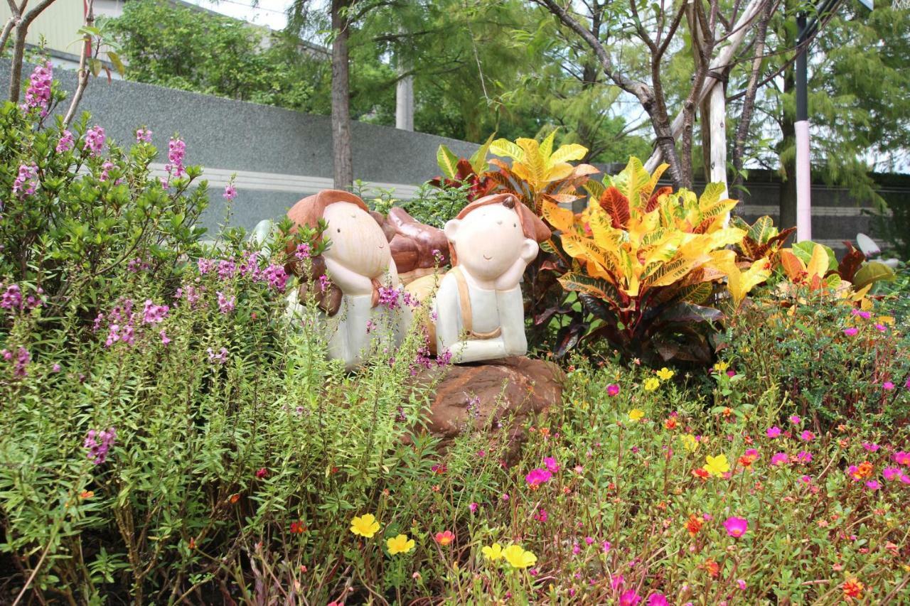 ไพน์ วิลลา Apartment หลัวตง ภายนอก รูปภาพ